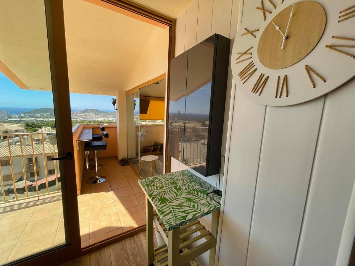 2 Bed Penthouse Apartment - Sea Views - Sleeps 4 Finestrat Exterior foto